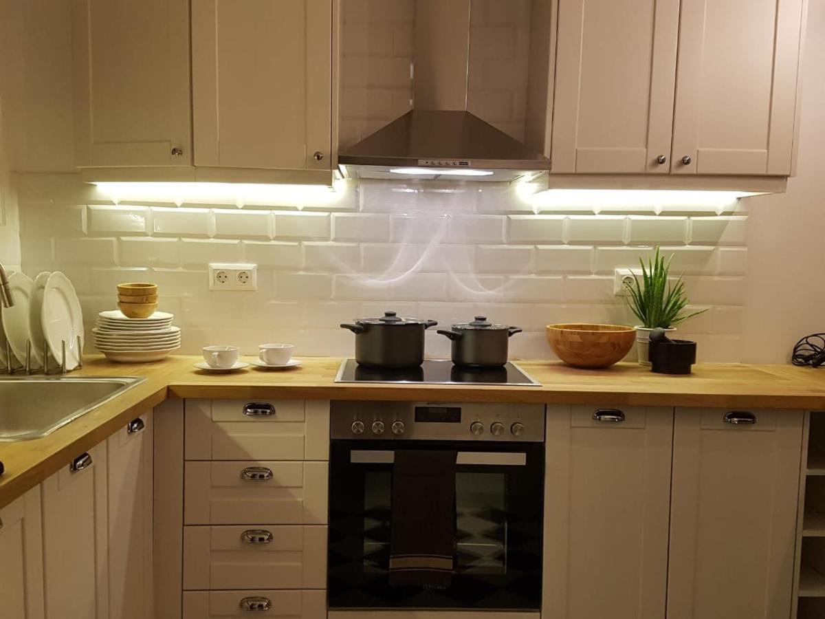 Apartment Fully Equiped Design With Excellent View/ Easy Parking *